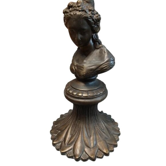 Beautiful Vintage Bronze Bust Table Lamp Featuring Woman Figure & Ornate Base - Picture 6 of 8